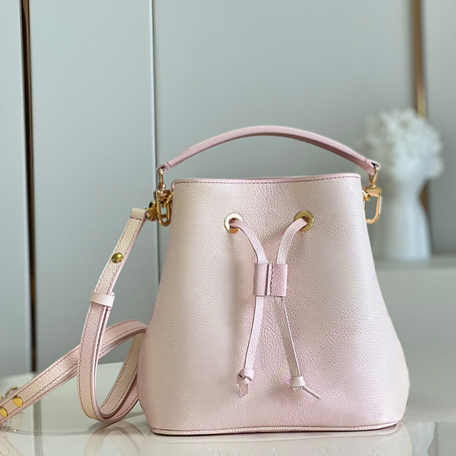 1:1 Quality Designer Fashion Shoulder Bag 20CM NEONOE BB Luxurious Handbag M46174 With Box ML176
1:1 Quality Designer Fashion Shoulder Bag 20CM NEONOE BB Luxurious Handbag M46174 With Box ML176