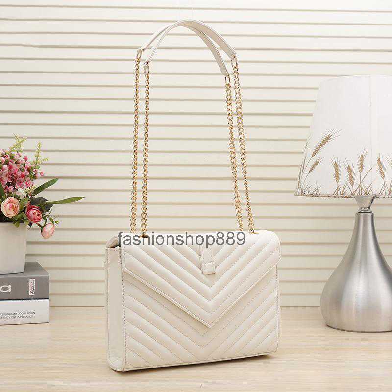 Wallet Black Shoulder Bags Designer Luxury Bag Quilted Leather Textured Crossbody Handbag Loulou Fashion Chain phone bag card holder
Wallet Black Shoulder Bags Designer Luxury Bag Quilted Leather Textured Crossbody Handbag Loulou Fashion Chain phone bag card holder