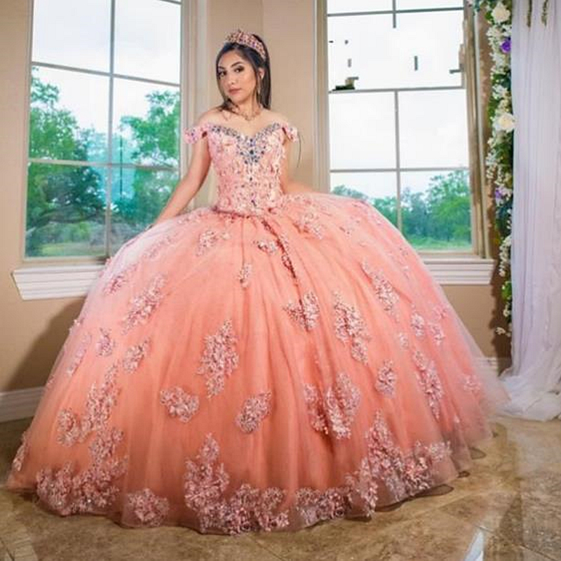 Sweety Peach Quinceanera Dresses Lace Applique Rhinestone Beaded Princess Formal Debutante Party Gowns Off The Shoulder Sweetheart Corset 15 Girls Pro