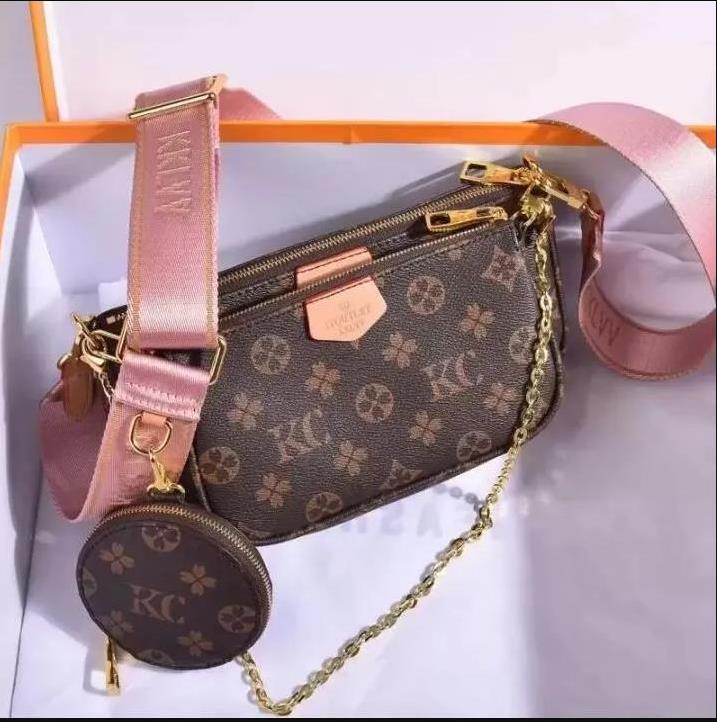 Designer Women Shoulder bags Multi Pochette Accessoires Genuine Leather Fashion Handbags Purse Flower LVs Louiseities Viutonities Mini 3pcs 3 piece set Crossbody, Brown flowers and pink straps
Designer Women Shoulder bags Multi Pochette Accessoires Genuine Leather Fashion Handbags Purse Flower LVs Louiseities Viutonities Mini 3pcs 3 piece set Crossbody, Brown flowers and pink straps
