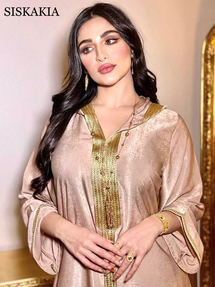 Casual Dresses Siskakia Dubai Arabic Muslim Abaya Dress for Women Fall Champagne Moroccan Kaftan Hooded Robe Turkish Islamic Jalabiya 230302