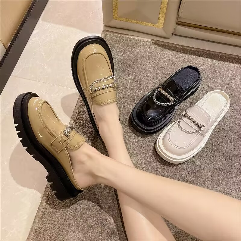 Large Size Slippers 35-43 Female Thick Soles Fashion Beautiful Outdoor Versatile Lovely Leisure Leather Sandals Factory Direct Sale, White
Large Size Slippers 35-43 Female Thick Soles Fashion Beautiful Outdoor Versatile Lovely Leisure Leather Sandals Factory Direct Sale, White