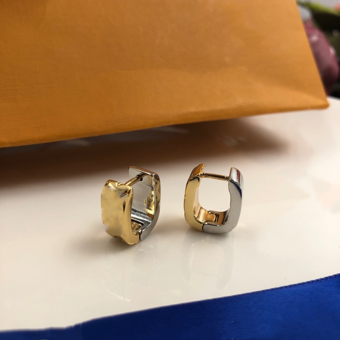 2023 Fashion Girls' Couple Earrings Pendant Design Women's Jewelry Brand Earrings Luxury Earrings Wedding Party Accessories Band Box
2023 Fashion Girls' Couple Earrings Pendant Design Women's Jewelry Brand Earrings Luxury Earrings Wedding Party Accessories Band Box