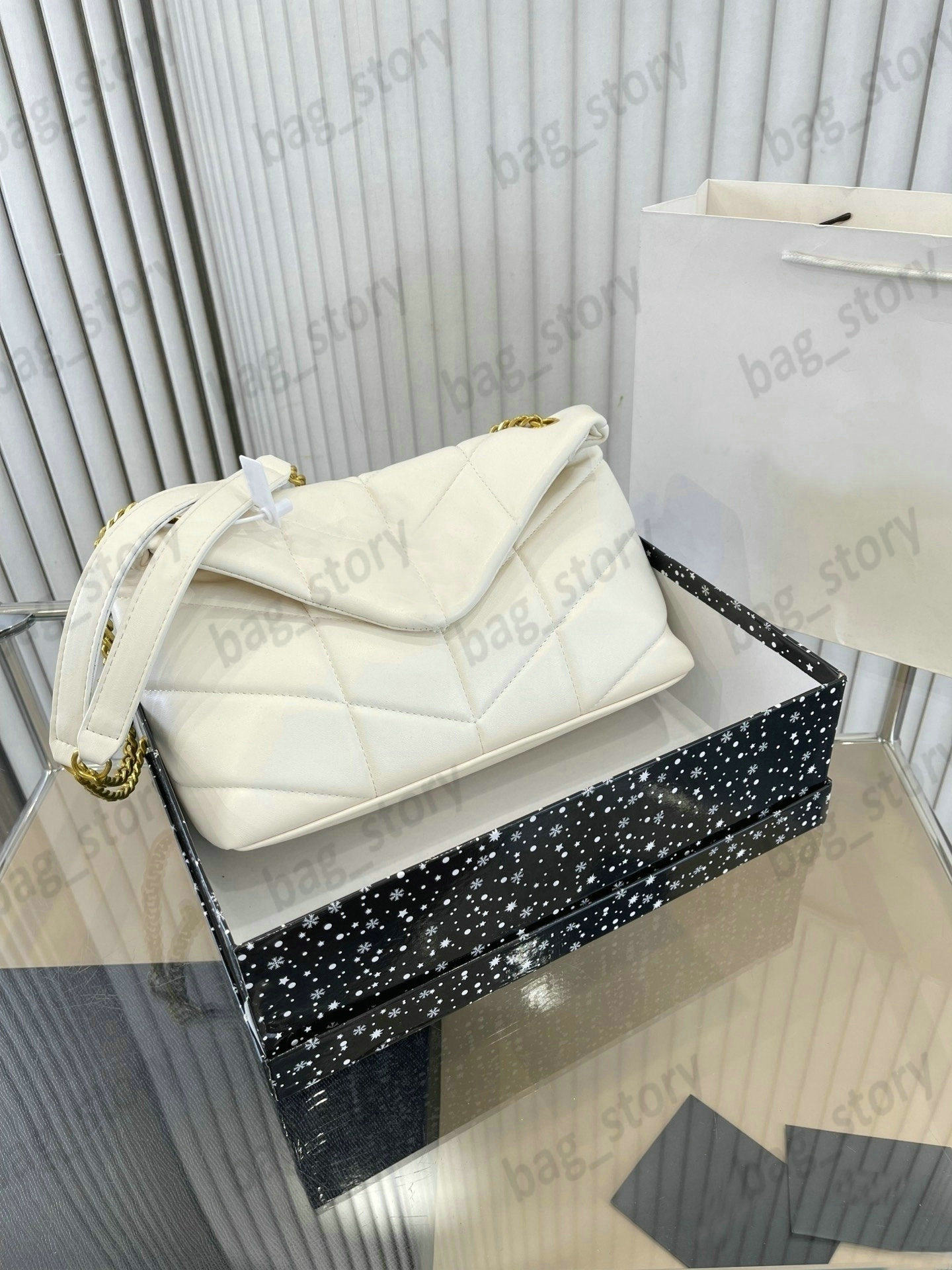 Women Designer Luxury Quilted Shoulder Bag Envelope LOULOU PUFFER CHAIN Bag Brand Classic Flip Leather Shoulder Bags Crossbody, Beige
Women Designer Luxury Quilted Shoulder Bag Envelope LOULOU PUFFER CHAIN Bag Brand Classic Flip Leather Shoulder Bags Crossbody, Beige