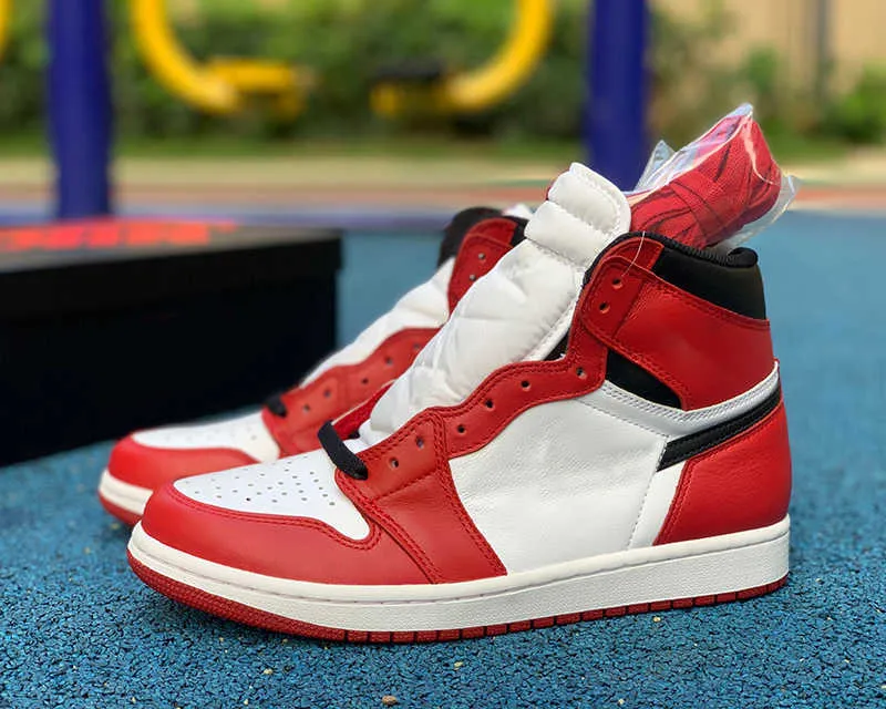 2023 Basketball Shoes Fashion Trainers Sneakers Chicago Luxurys Designers Red White Top Calf Leather 1S Hiht Go Men Women Jumpman 1 With, White red
2023 Basketball Shoes Fashion Trainers Sneakers Chicago Luxurys Designers Red White Top Calf Leather 1S Hiht Go Men Women Jumpman 1 With, White red