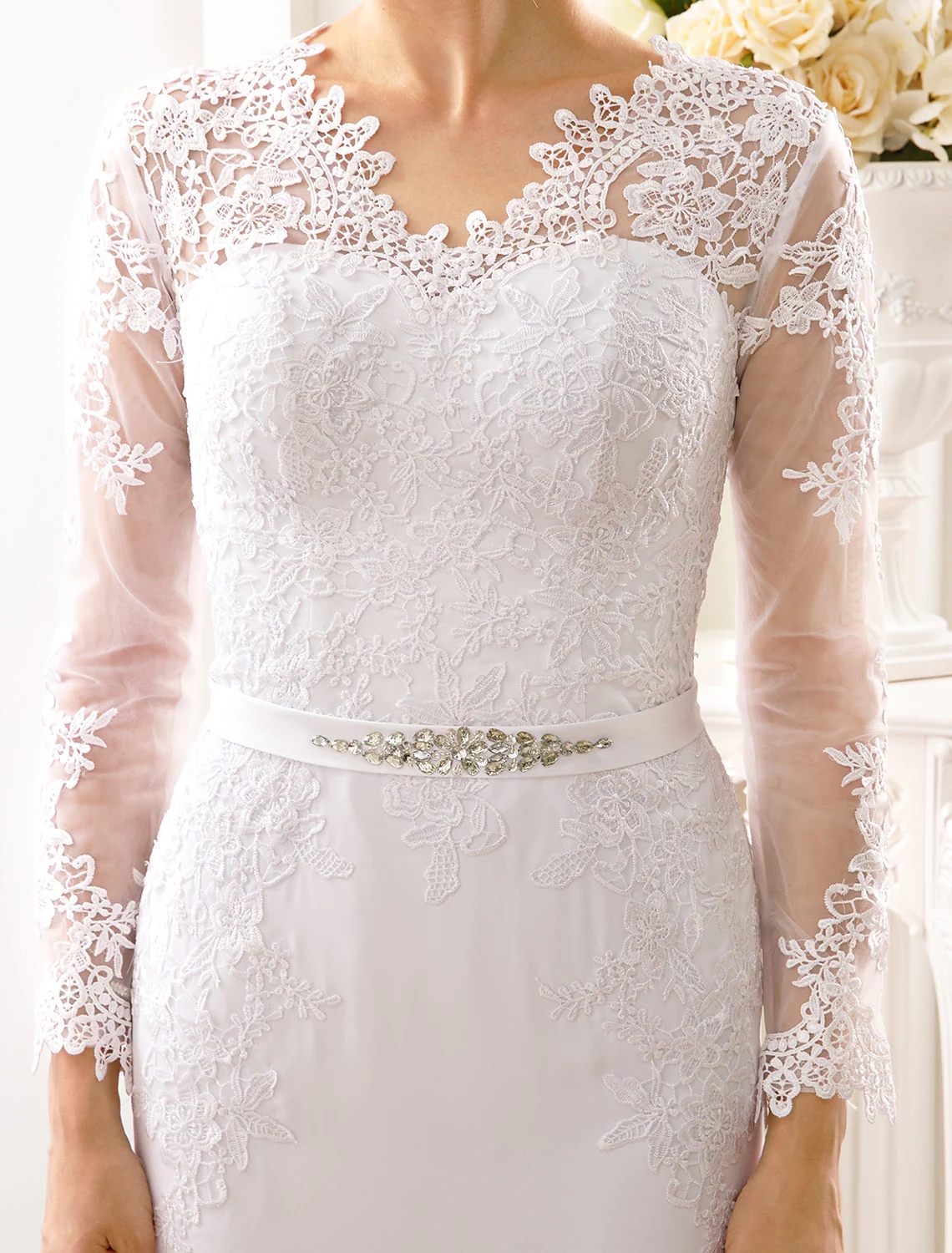 Sexy Long Wedding Dress 2023 Mermaid Long Sleeve V Neck Chiffon Lace Appliques Bride Gowns Plus Size See-Through Robe De Mariee