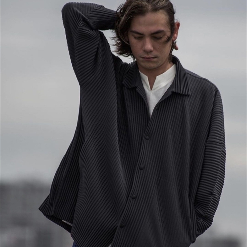 Men's Jackets Homme Plisse Pleated Fabric Top Spring And Autumn High Street Loose Single Breasting Casual Coat Shirt 230301