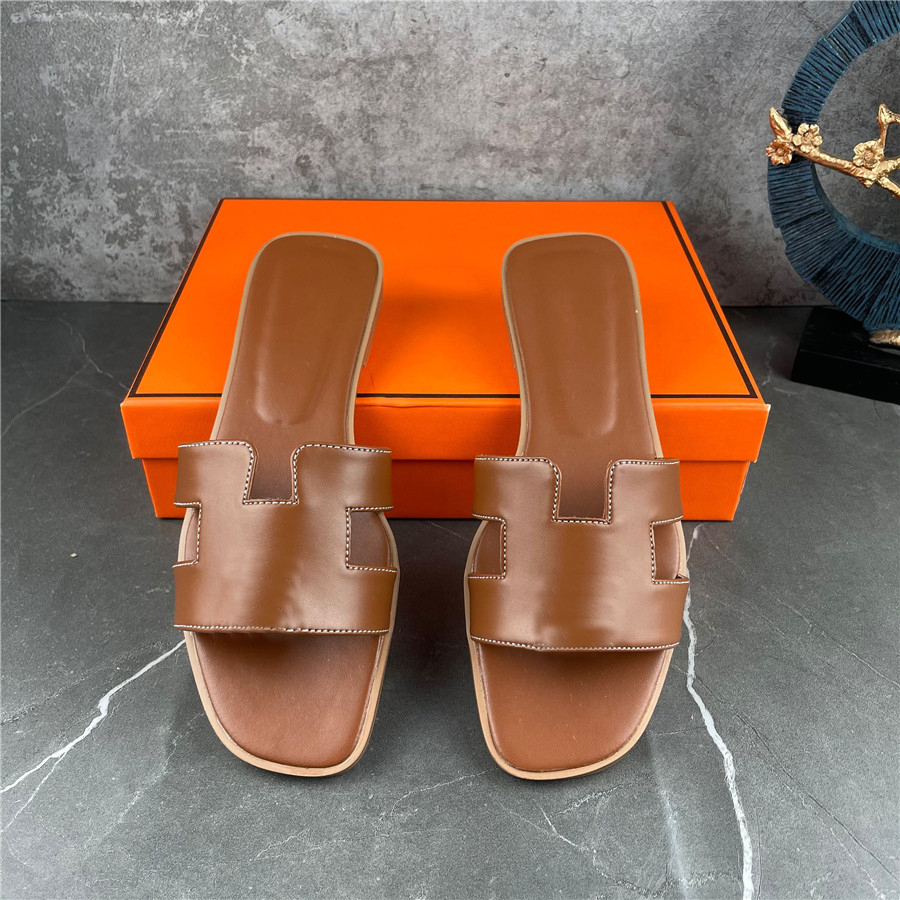 Fashion Paris Womens Slippers Beautiful Scuffs Shoes Summer Beach Slides Girls Slippers Ladies Flip Flops Loafers Sexy Best Embroidered