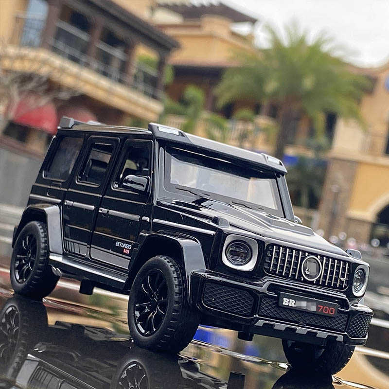 Diecast Model Cars 1/32 G700 G65 SUV Alloy Car Model Diecast Simulation Metal Toy Off-road Vehicles Car Model Sound Light Collection Childrens GiftJ23