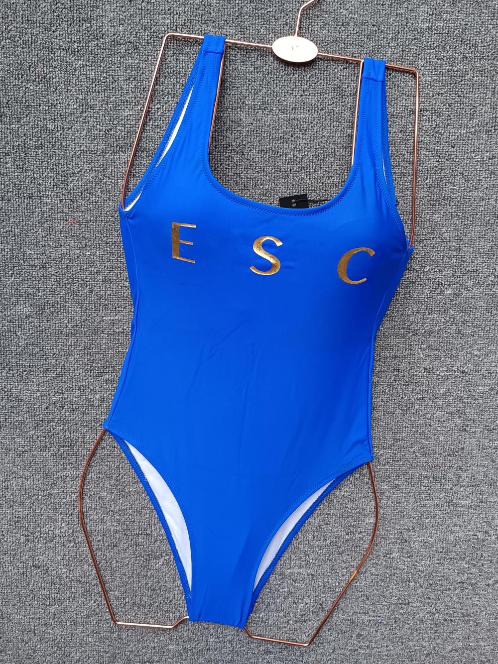 Women's designer new sexy one-piece bikini suit Bur transparent strap swimsuit star swimsuit women's one-piece swimsuit fashion beach suit summer women's bikini, Blue
Women's designer new sexy one-piece bikini suit Bur transparent strap swimsuit star swimsuit women's one-piece swimsuit fashion beach suit summer women's bikini, Blue