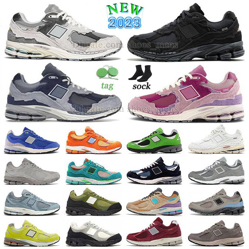 Luxury Women Mens 2002R Casual Shoes Triple S 2002 R Vintage Orange Sea Salt Protection Pack Rain Cloud White Black Phantom Camo Grey Trainer Designer Womens Sneakers, B50 white lagoon
Luxury Women Mens 2002R Casual Shoes Triple S 2002 R Vintage Orange Sea Salt Protection Pack Rain Cloud White Black Phantom Camo Grey Trainer Designer Womens Sneakers, B50 white lagoon