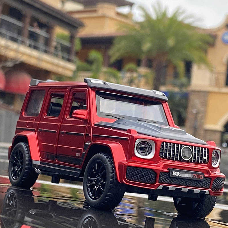 Diecast Model Cars 1/32 G700 G65 SUV Alloy Car Model Diecast Simulation Metal Toy Off-road Vehicles Car Model Sound Light Collection Childrens GiftJ23