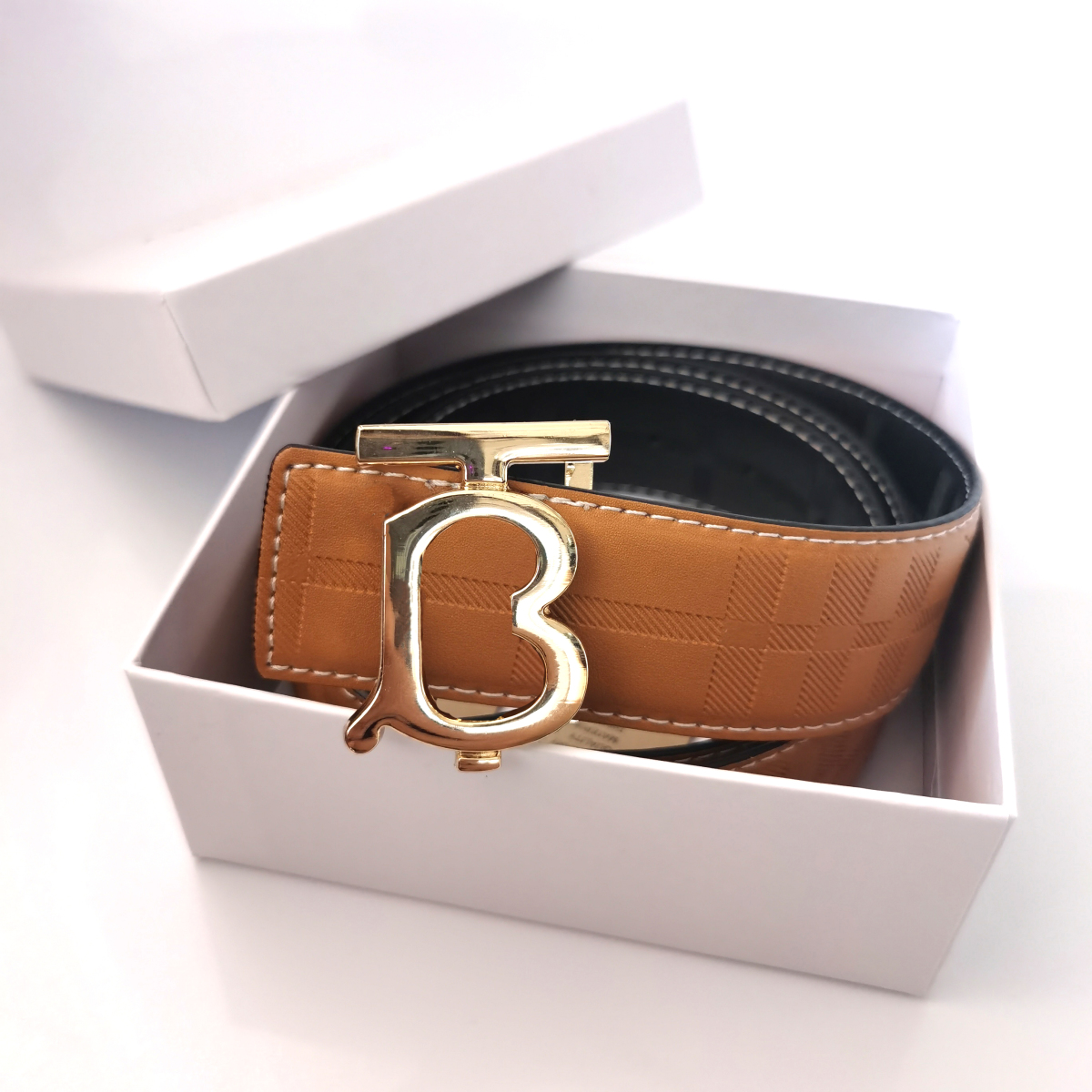 Men Genuine Leather Belt Designer Cowhide Woman Two-color embossing for double-sided use Belts 3.8cm Reversible belt Including BOX
Men Genuine Leather Belt Designer Cowhide Woman Two-color embossing for double-sided use Belts 3.8cm Reversible belt Including BOX