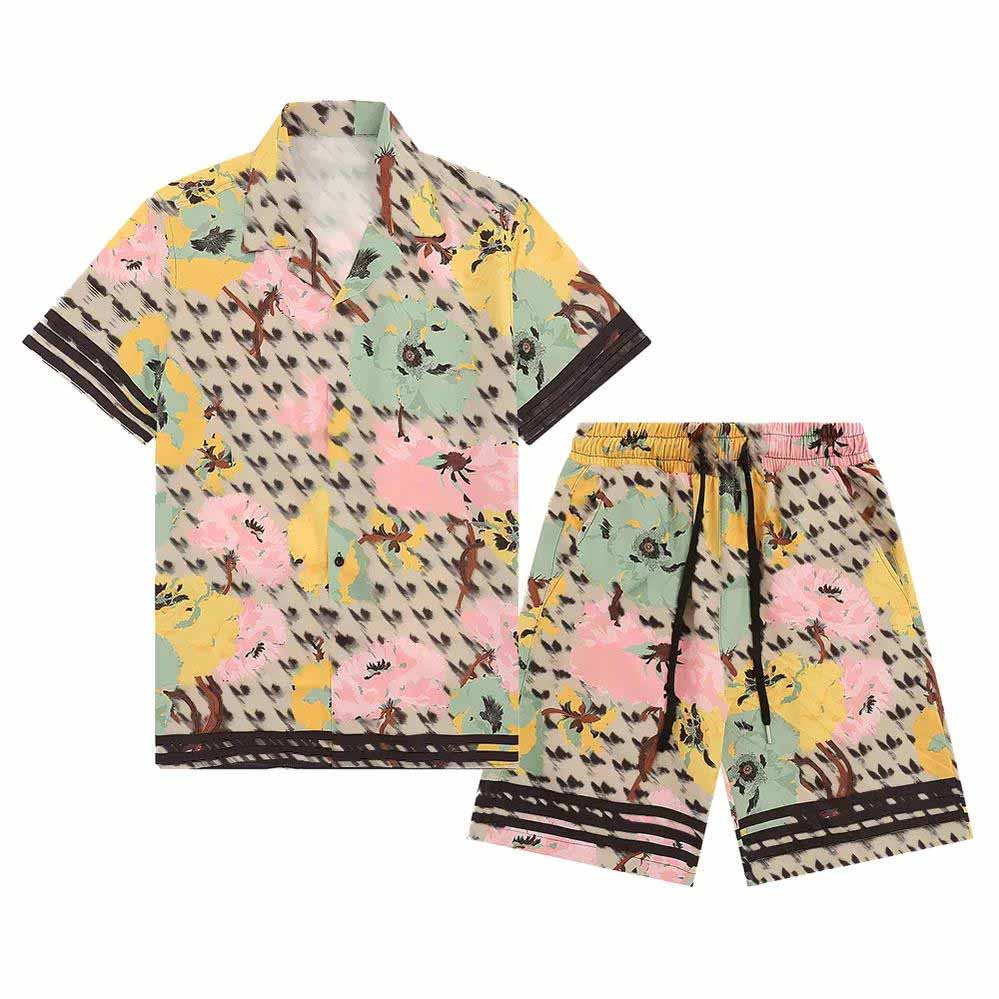 Mens Beach Designers Tracksuits Summer Suits Fashion Women T-Shirt Seaside Holiday Shirts Shorts Sets Men Luxury Casual Flower LettersSports Outfits Sportswears
Mens Beach Designers Tracksuits Summer Suits Fashion Women T-Shirt Seaside Holiday Shirts Shorts Sets Men Luxury Casual Flower LettersSports Outfits Sportswears