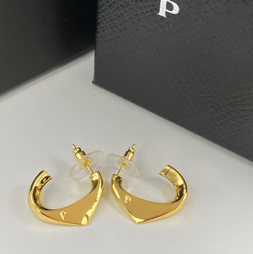 Stylish Brand Stud Earrings Classic Designer Letter P Dangle Drop Hoop Eardrop aretes orecchini Women Girls Party Lovers Gift Jewelry
Stylish Brand Stud Earrings Classic Designer Letter P Dangle Drop Hoop Eardrop aretes orecchini Women Girls Party Lovers Gift Jewelry