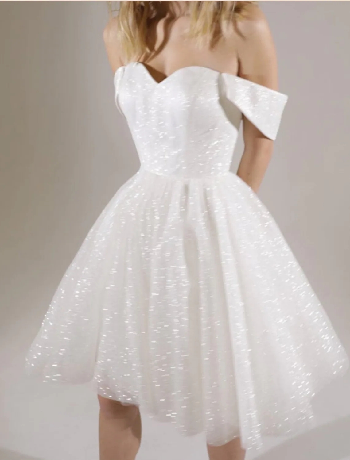 Shine Little White Short Wedding Dress 2023 A-Line Sleeveless V Neck Tulle Sequin Bridal Party Gowns Robe De Mariee Beach