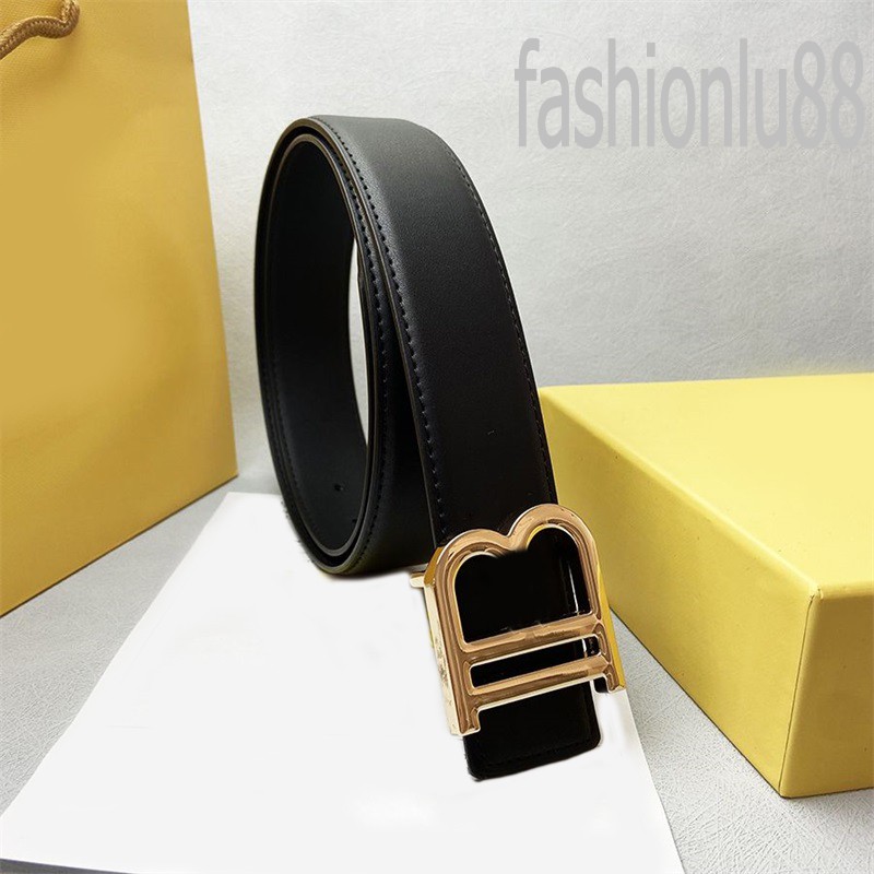 Delicate womens designer belt simply mens belts unisex creative reversible double sides ceinture retro durable leisure formal belts for mens designer YD011 B23, Box
Delicate womens designer belt simply mens belts unisex creative reversible double sides ceinture retro durable leisure formal belts for mens designer YD011 B23, Box
