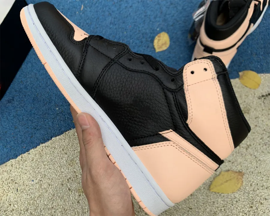 2023 Basketball shoes Jumpman 1s high OG Top Quality Crimson Tint Black Pink men women Outdoor Sneakers trainers With Box Black/Crimson Tint-Hyper
2023 Basketball shoes Jumpman 1s high OG Top Quality Crimson Tint Black Pink men women Outdoor Sneakers trainers With Box Black/Crimson Tint-Hyper