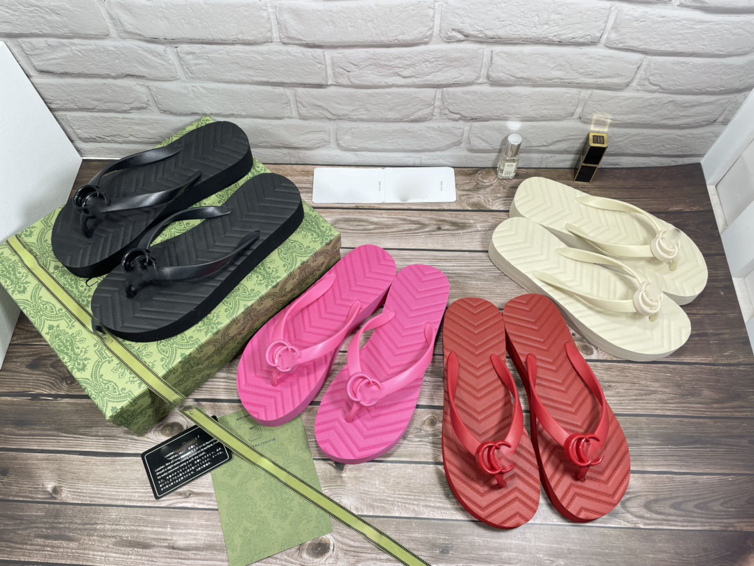 2023 Fashion Summer Women's Slippers Jelly Slipper Sandals Retro Platform Flip Flops Flat Slippers Luxury Designer Beach Shoes, Cream
2023 Fashion Summer Women's Slippers Jelly Slipper Sandals Retro Platform Flip Flops Flat Slippers Luxury Designer Beach Shoes, Cream