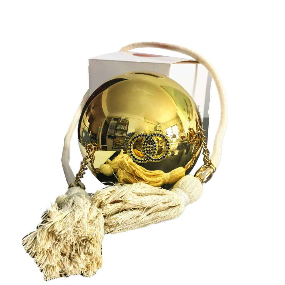 COCO Golden pearl perfume Evening bags Oval tassels Crossbody the tote bag Show Limited Edition Luxury Designers Shoulder handbags Women Lady satchel Bucket Gift, White
COCO Golden pearl perfume Evening bags Oval tassels Crossbody the tote bag Show Limited Edition Luxury Designers Shoulder handbags Women Lady satchel Bucket Gift, White