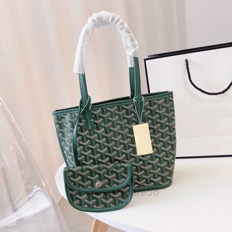 Duffel Bags Messenger Baguette Cross Body Crossbody bag Designer Women Handbags Postman Bag Cro Shoulder Bags Handbag Purse Meenger Wallet Letter Wide Strap Summer, 23
Duffel Bags Messenger Baguette Cross Body Crossbody bag Designer Women Handbags Postman Bag Cro Shoulder Bags Handbag Purse Meenger Wallet Letter Wide Strap Summer, 23