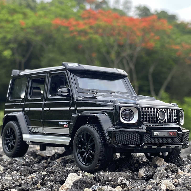 Diecast Model Cars 1/32 G700 G65 SUV Alloy Car Model Diecast Simulation Metal Toy Off-road Vehicles Car Model Sound Light Collection Childrens GiftJ23