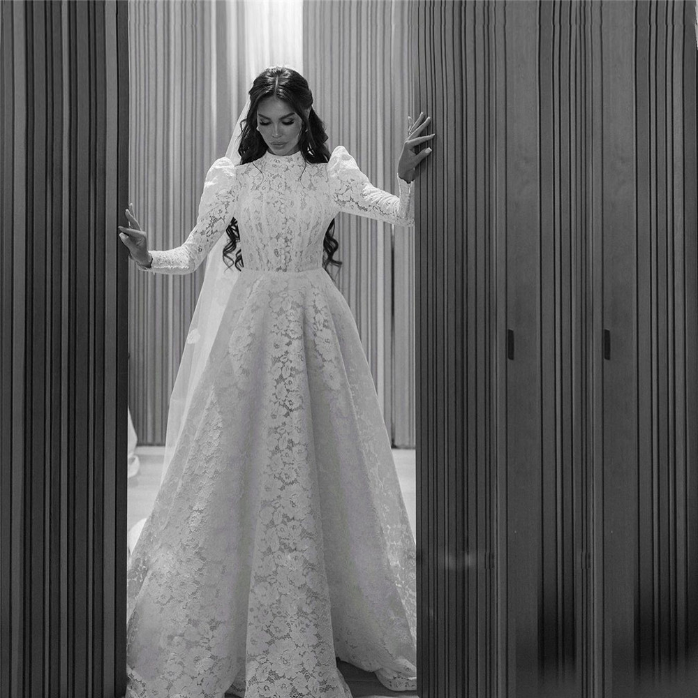 Graceful Lace A Line Wedding Dresses High Neck Button Muslim Arabic Bridal Gown Long Sleeve Church Robe De Mariage