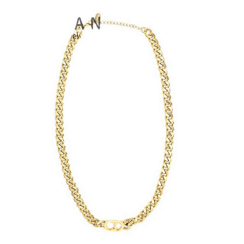 CD Cuba Necklace live broadcast sense simple style lasting color preserving jewelry niche design clavicle chain
CD Cuba Necklace live broadcast sense simple style lasting color preserving jewelry niche design clavicle chain