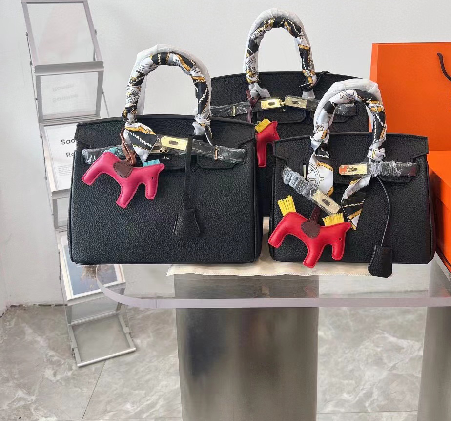 Evening Bags Crocodile Tote H Luxury Bag Fashion Handbags and Birkins Casual Versatile Contrast big capacity shopping bag Leather Bag
Evening Bags Crocodile Tote H Luxury Bag Fashion Handbags and Birkins Casual Versatile Contrast big capacity shopping bag Leather Bag