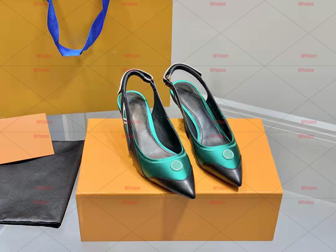 spring/summer 2022 New women's sports sandals Satin ARCH sling-back pumps Slippers Sandals Loafers Muller shoes Upper with heat-sealed Size 35-40, Pink
spring/summer 2022 New women's sports sandals Satin ARCH sling-back pumps Slippers Sandals Loafers Muller shoes Upper with heat-sealed Size 35-40, Pink