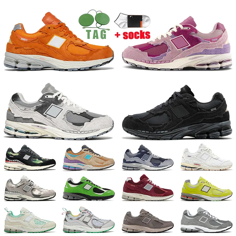 Boots Luxury Fashion Women Mens 2002R Designer Casual Shoes 2002 R Orange Blue Protection Pack Rain Cloud White Black Atlas Lemon Haze C EiR, C26 light grey 36-45
Boots Luxury Fashion Women Mens 2002R Designer Casual Shoes 2002 R Orange Blue Protection Pack Rain Cloud White Black Atlas Lemon Haze C EiR, C26 light grey 36-45