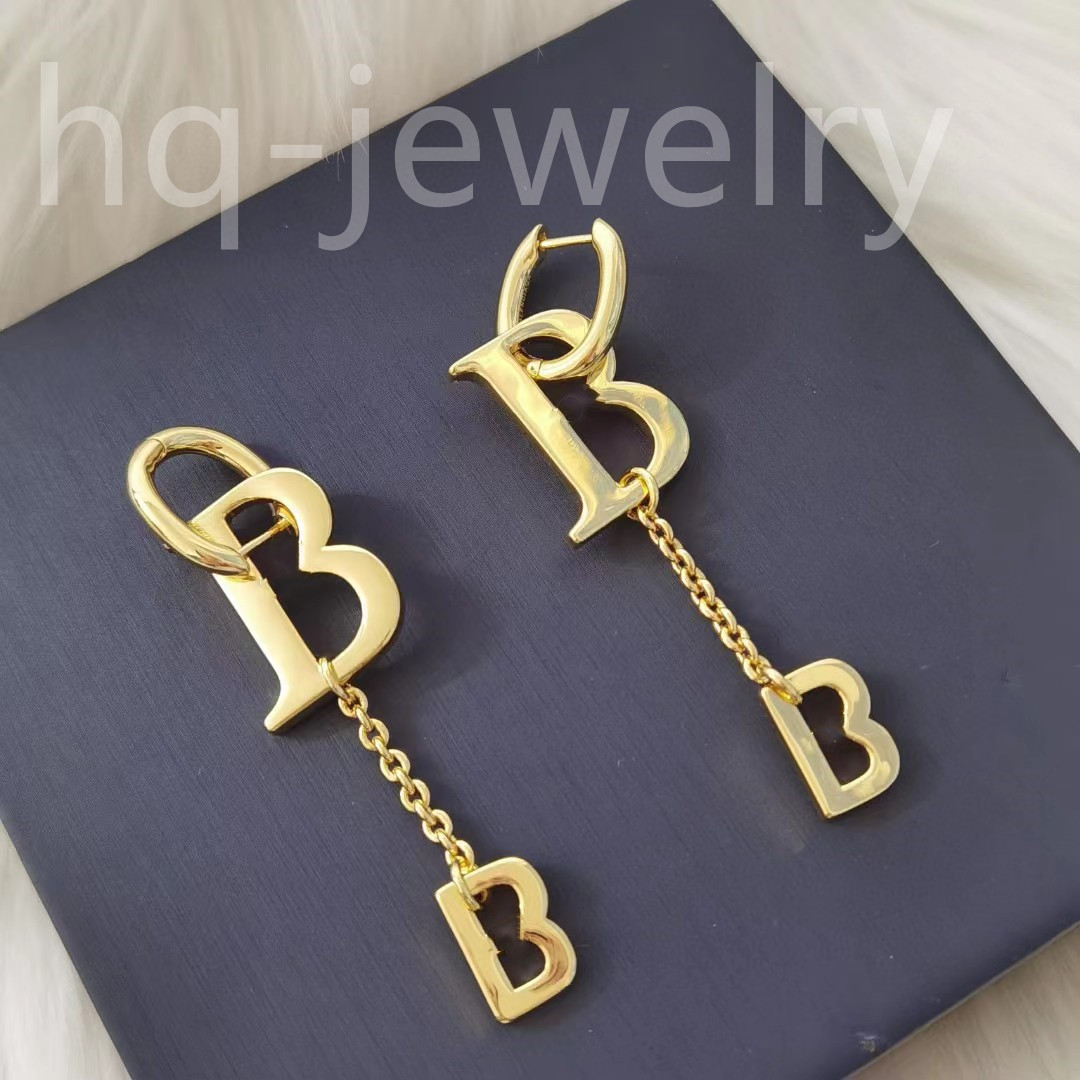 2023 Luxury Master diamond studs 14k white gold Design Women's Earrings Letter F Earrings Charm Gift18
2023 Luxury Master diamond studs 14k white gold Design Women's Earrings Letter F Earrings Charm Gift18
