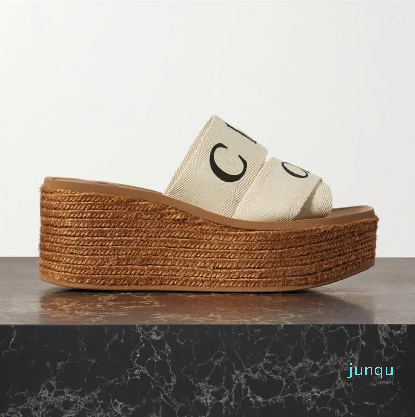 Summer Women's Woody Sandals Letter Print Canvas Espadrille Platform Slides Cross Weave Comfortable Wedges Slipper EU35-42 BO223h
Summer Women's Woody Sandals Letter Print Canvas Espadrille Platform Slides Cross Weave Comfortable Wedges Slipper EU35-42 BO223h