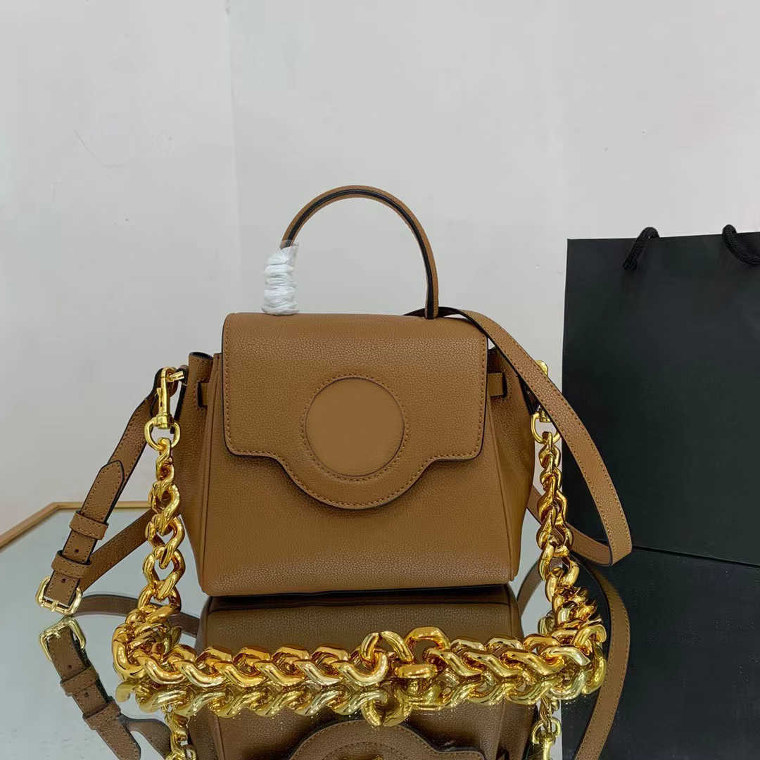 23s Shoulder Designer Bag Women Handbags Purse Cross Body Leather wallet Fashion Meenger Medusa black Chain bag Men's clutch
23s Shoulder Designer Bag Women Handbags Purse Cross Body Leather wallet Fashion Meenger Medusa black Chain bag Men's clutch
