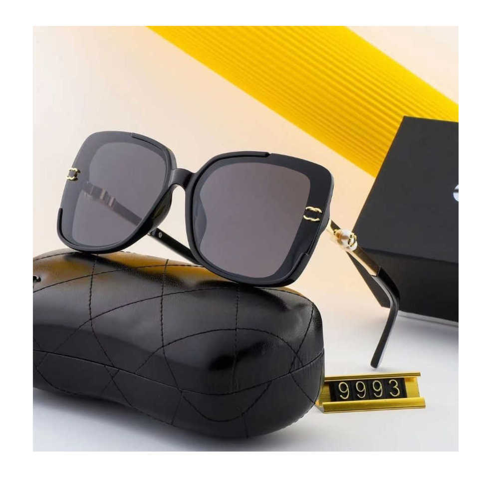 Designer Channel Sunglasses Pattern Counter Packaging New Luxury Brand Men Womens Temperament Polarized Strong Light Cat Eye High Sunglass
Designer Channel Sunglasses Pattern Counter Packaging New Luxury Brand Men Womens Temperament Polarized Strong Light Cat Eye High Sunglass