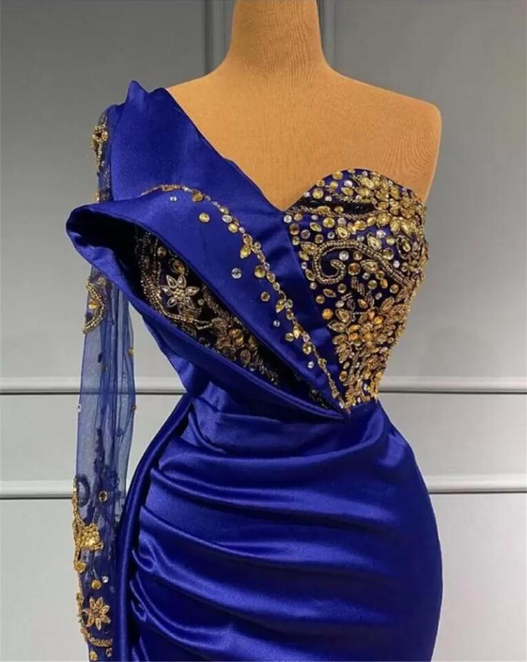 Royal Blue Evening Dresses With Gold Beads Crystals Vintage One Shoulder Long Sleeve Pleats Satin Long Prom Gowns Arabic Vestido