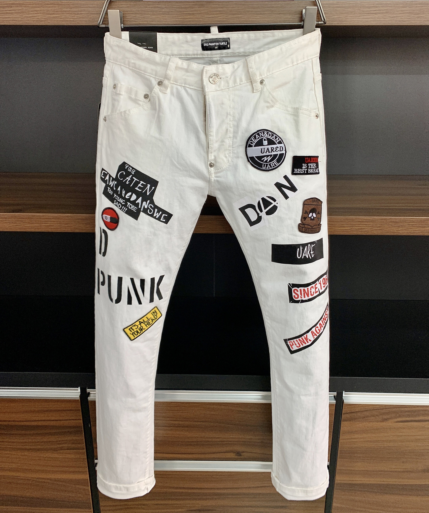 DSQ PHANTOM TURTLE Men's Jeans Mens Luxury Designer Jeans Skinny Ripped Cool Guy Causal Hole Denim Fashion Brand Fit Jeans Men Washed Pants 6929, White
DSQ PHANTOM TURTLE Men's Jeans Mens Luxury Designer Jeans Skinny Ripped Cool Guy Causal Hole Denim Fashion Brand Fit Jeans Men Washed Pants 6929, White