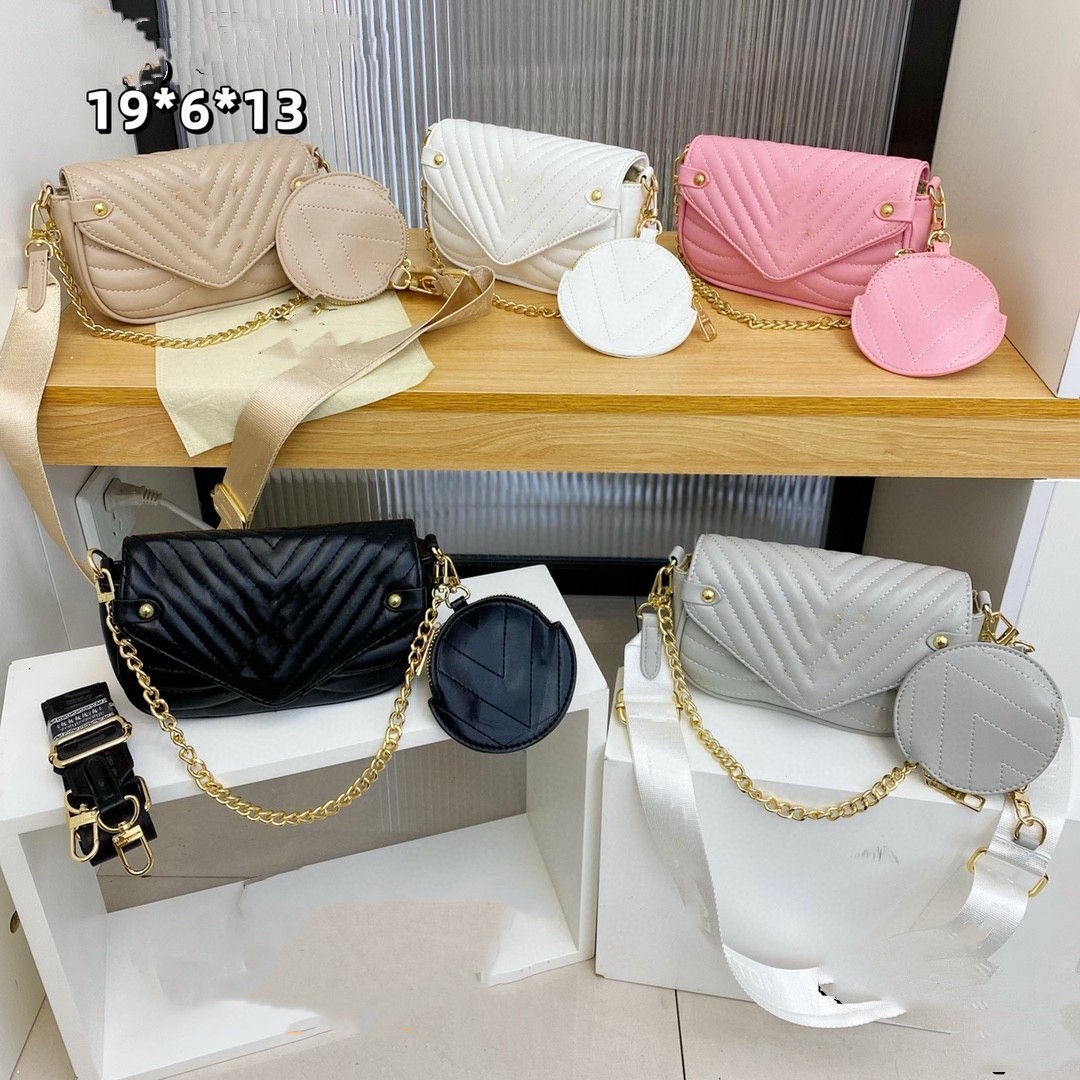Luxury metal letter quality handbags with circular purse sets fashion Big kids PU leather messenger bag old girls princess one shoulder bag A9697, Pink
Luxury metal letter quality handbags with circular purse sets fashion Big kids PU leather messenger bag old girls princess one shoulder bag A9697, Pink