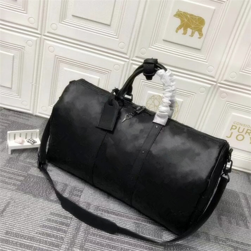 VALA duffle bag designer bag handbag classic45 50 tote bag travel luggage for men real leather top quality women crossbody totes shoulder Bags mens womens handbags, Black1
VALA duffle bag designer bag handbag classic45 50 tote bag travel luggage for men real leather top quality women crossbody totes shoulder Bags mens womens handbags, Black1
