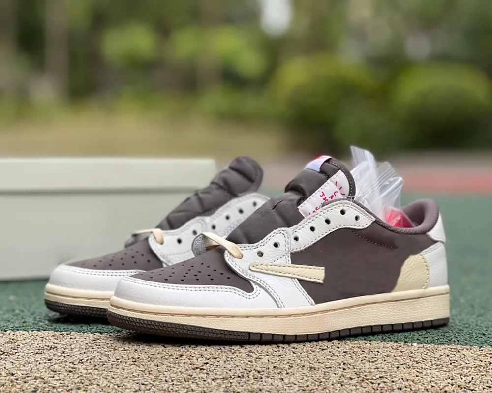 Sale 1s Low Basketball Shoes Men Women Dark Mocha Black Phantom 1 basketballs Sneakers Smoke Grey Patent Bred Outdoor Platform Trainers, 04
Sale 1s Low Basketball Shoes Men Women Dark Mocha Black Phantom 1 basketballs Sneakers Smoke Grey Patent Bred Outdoor Platform Trainers, 04