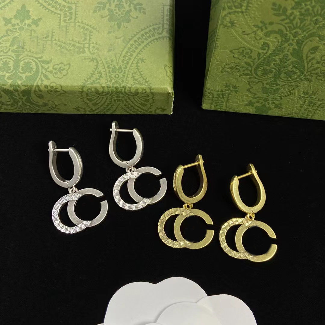 2023 New fashion Charm earrings women's double G letter pendant brand designer earring for women party engagement jewelry with box
2023 New fashion Charm earrings women's double G letter pendant brand designer earring for women party engagement jewelry with box
