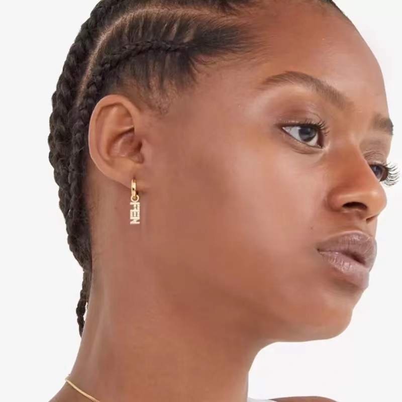 Classic Designer Stud Earrings Pearl F For Women Men Earring Luxurys Designers Heart Gold Hoop Letter Stud Earrings Jewelry D2112153Z
Classic Designer Stud Earrings Pearl F For Women Men Earring Luxurys Designers Heart Gold Hoop Letter Stud Earrings Jewelry D2112153Z