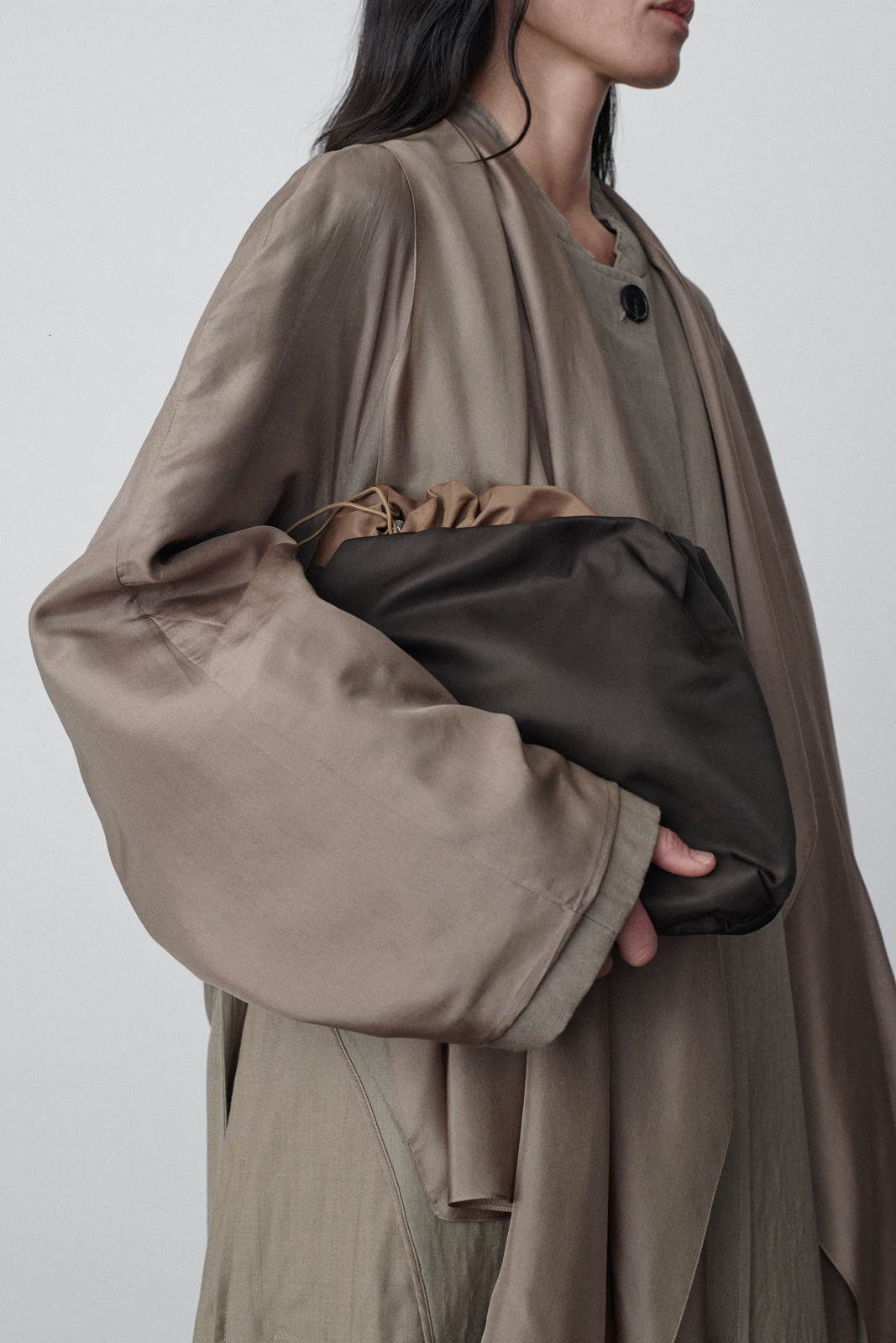 Evening Bags The Styles For Autumn And Winter XL Bourse Lcu Nylon Cloud Fold Row Single Shoulder Bag Handbag 230302, Brown lining
Evening Bags The Styles For Autumn And Winter XL Bourse Lcu Nylon Cloud Fold Row Single Shoulder Bag Handbag 230302, Brown lining