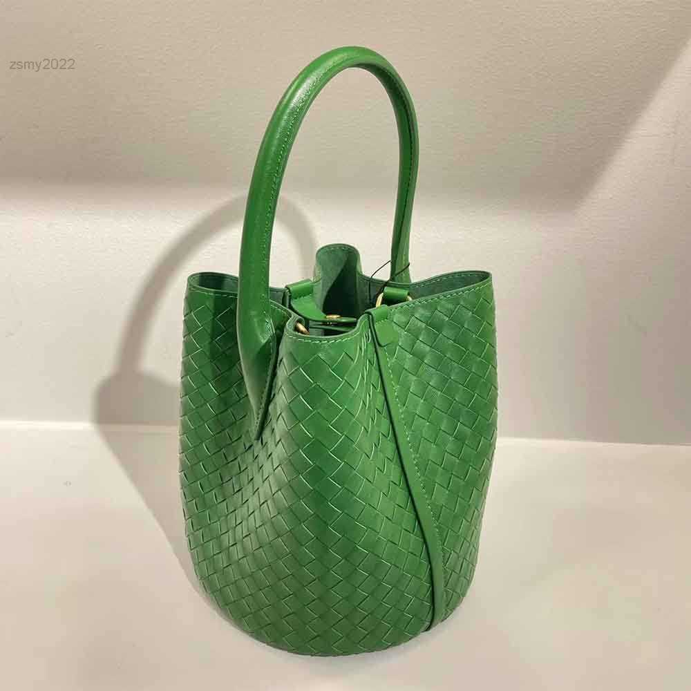 Totes Motingsome Luxury Genuine Leather Bags Designer Soft Sheep Skin Leather Woven Bucket Bag Ladies Knited Hand Bag Big Tote New, Green
Totes Motingsome Luxury Genuine Leather Bags Designer Soft Sheep Skin Leather Woven Bucket Bag Ladies Knited Hand Bag Big Tote New, Green