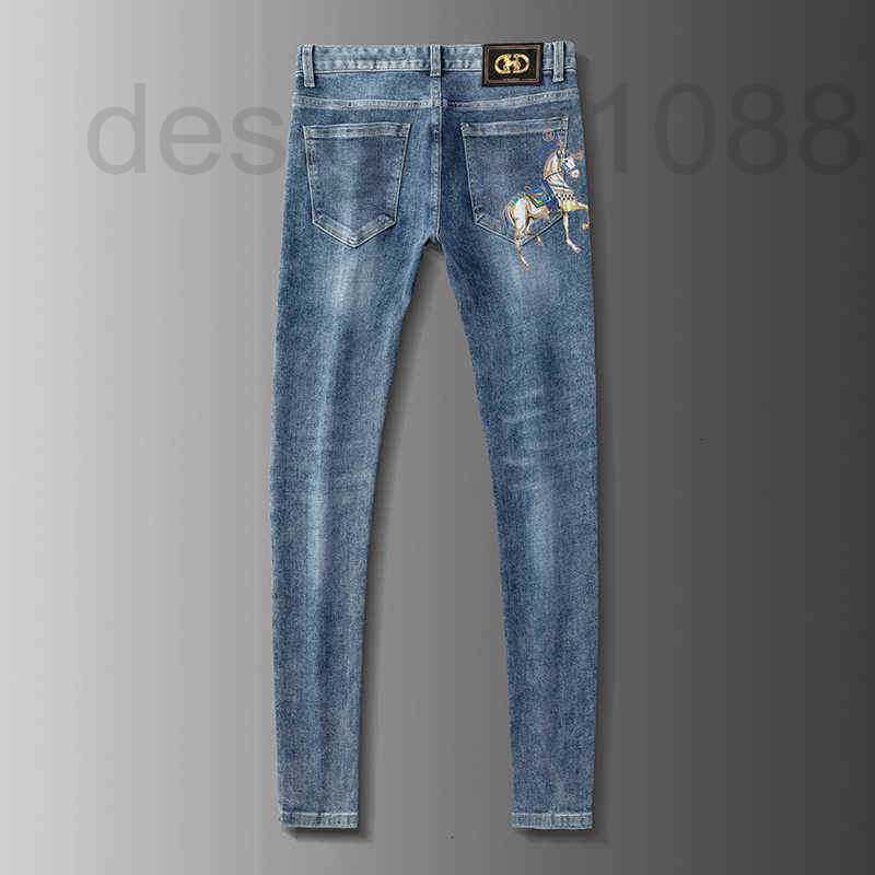 designer Spring Summer Brand Jeans Men's Elastic Korean Version Slim Fitting Feet Golden Horse Printed Blue Pants 9JEB, K6039
designer Spring Summer Brand Jeans Men's Elastic Korean Version Slim Fitting Feet Golden Horse Printed Blue Pants 9JEB, K6039