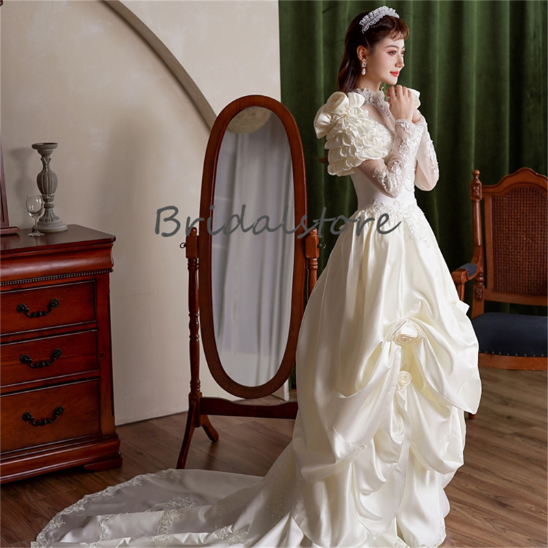 Renaissance Cream Wedding Dress 2023 Long Sleeve Princess Castle Medieval Goth Wedding Dresses Floral High Neck Victorian Gothic Western 1950s Bridal 
