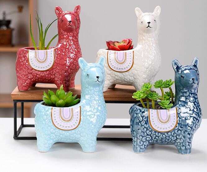Planters Pots Cartoon Cute Alpaca Animal Succulent Flower Pot Desktop Placed Potted Container Decoration Gift Balcony Plant Ceramic Creative J230302
Planters Pots Cartoon Cute Alpaca Animal Succulent Flower Pot Desktop Placed Potted Container Decoration Gift Balcony Plant Ceramic Creative J230302