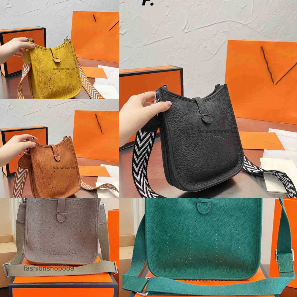 Bag Designer Bags Ladies Shoulder Letter Cross body Square large Handbag Claic Gold Chain bag Flap Light Hardware 2023 top quality Bucket phone bag Mini
Bag Designer Bags Ladies Shoulder Letter Cross body Square large Handbag Claic Gold Chain bag Flap Light Hardware 2023 top quality Bucket phone bag Mini