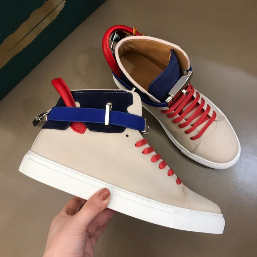 White Black Hi-top Lock Sneakers Shoes Men 100MM Belted Gold Plated Hardware Sports Full-grain Italian Calf Leather Skateboard Walking
White Black Hi-top Lock Sneakers Shoes Men 100MM Belted Gold Plated Hardware Sports Full-grain Italian Calf Leather Skateboard Walking