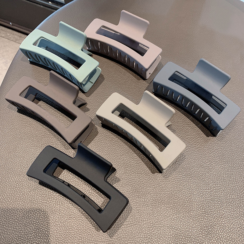 Korean ins hair grab square clip headdress hair clip back head spoon simple temperament large grab clip bath shark clip
Korean ins hair grab square clip headdress hair clip back head spoon simple temperament large grab clip bath shark clip